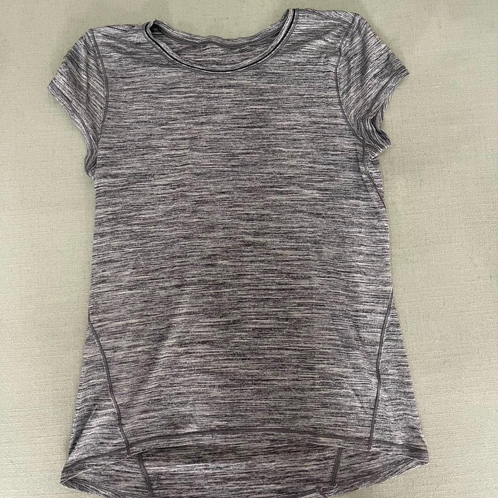 Gray lululemon top